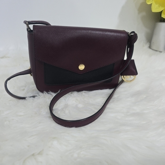 Michael Kors Burgundy and black crossbody - Picture 15 of 15
